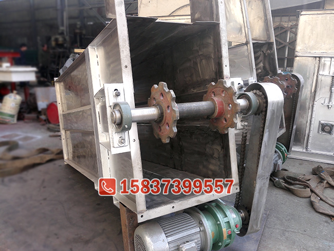 不鏽鋼板鏈（liàn）鬥式提升（shēng）機