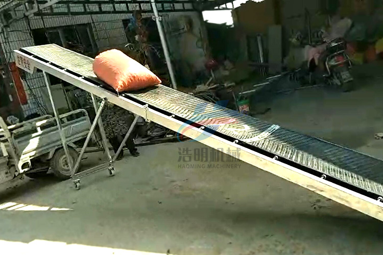 下鄉收（shōu）糧袋子提升機