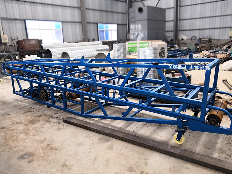 DY移動式（shì）皮帶輸送機